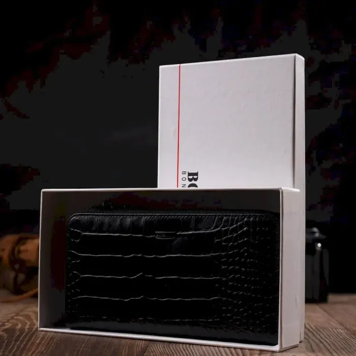 Місткий жіночий гаманець з натуральної шкіри з тисненням під крокодила BOND 21980 Чорний