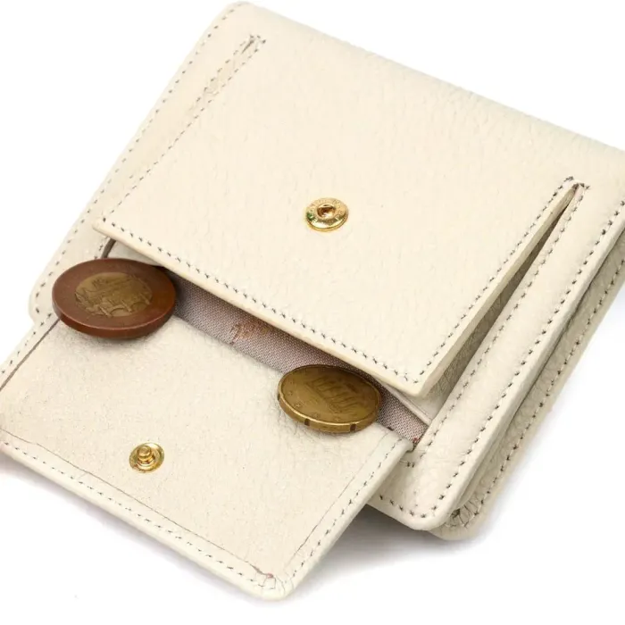 Вместительный женский кошелек из натуральной кожи Tony Bellucci 22018 Молочный