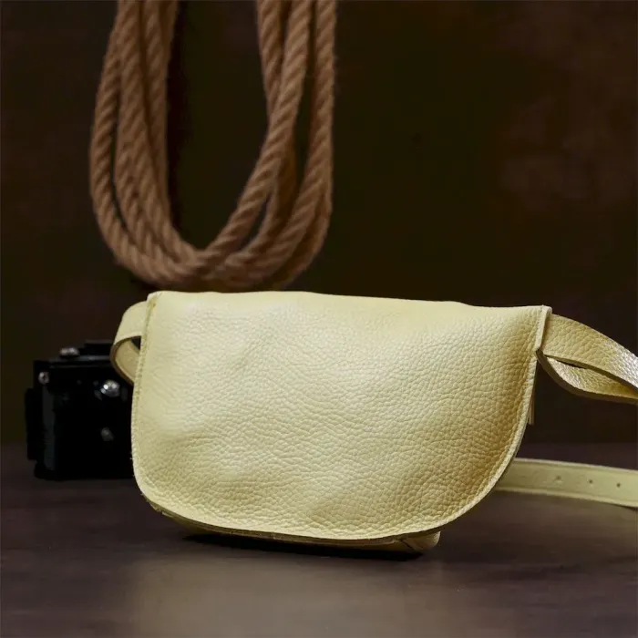 Женская бананка из натуральной кожи Shvigel 16378 Лимонный