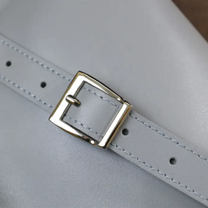 Жіноча бананка з натуральної шкіри Shvigel 16389