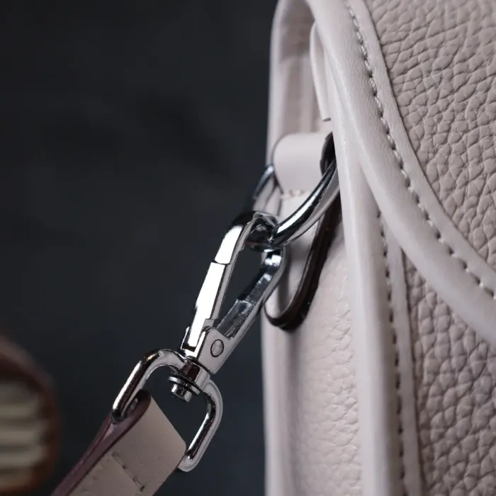 Жіноча шкіряна сумка із напівкруглим клапаном Vintage 22258 Біла