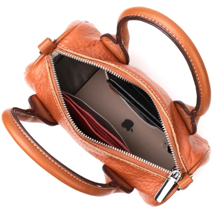 Жіноча сумка з металевими акцентами на ручках з натуральної шкіри Vintage 22367