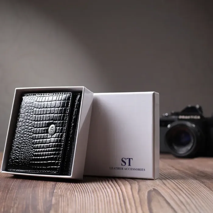 Комплектний жіночий гаманець з натуральної лакованої шкіри ST Leather 22688 Чорний