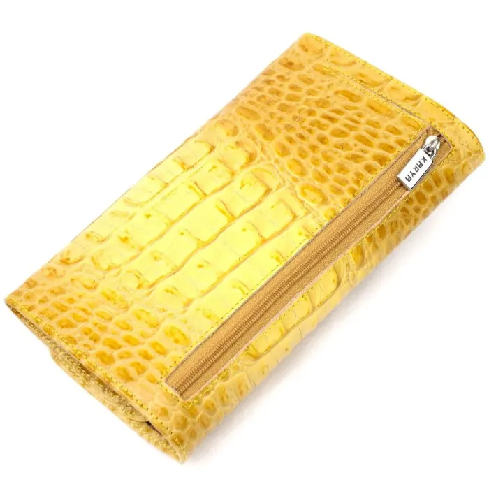 Жіночий гаманець із клапаном з натуральної шкіри з тисненням під крокодила KARYA 21145 Жовтий