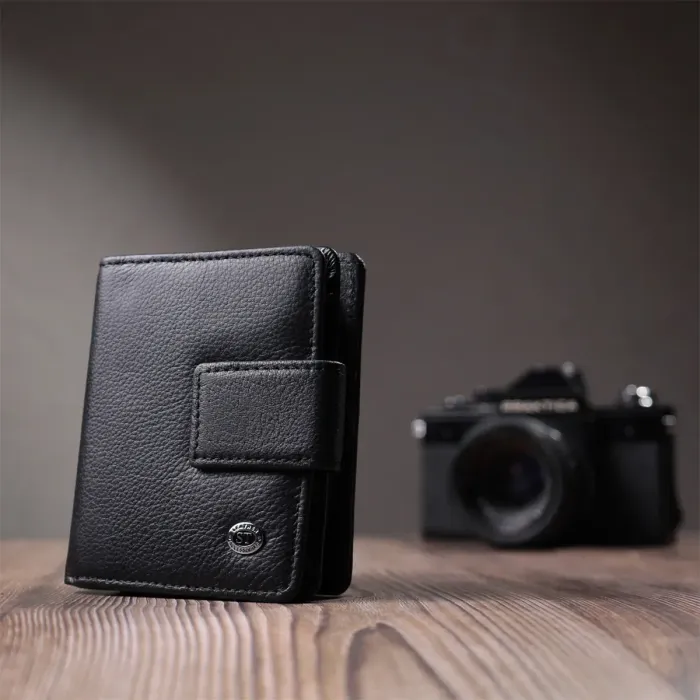 Жіночий гаманець з монетницею та блоком для пропусків із натуральної шкіри ST Leather 22713 Чорний