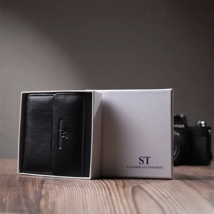 Жіночий гаманець середнього розміру із монетницею зовні із натуральної шкіри ST Leather 22719 Чорний