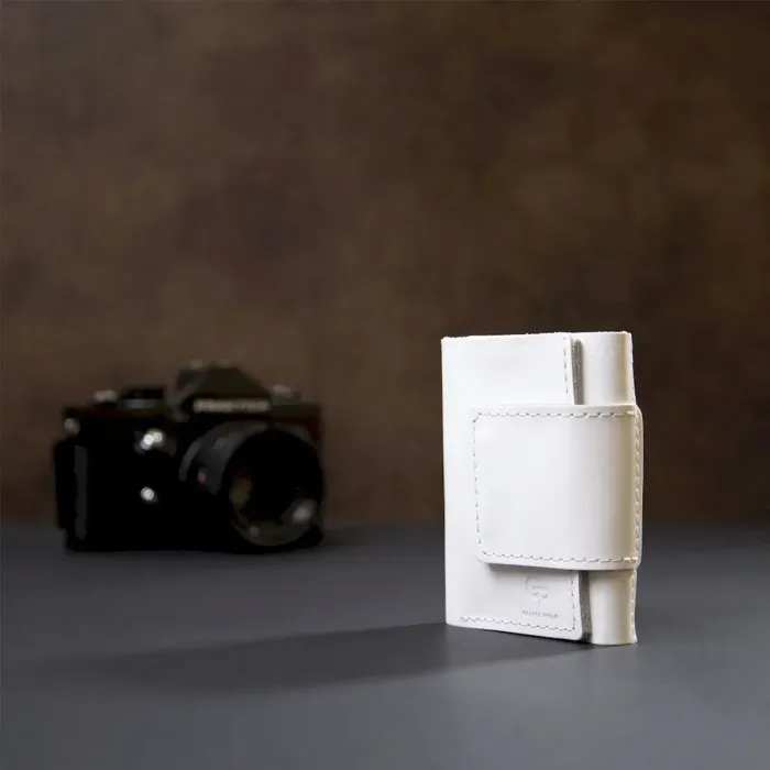 Жіноче шкіряне портмоне GRANDE PELLE 11367 Білий