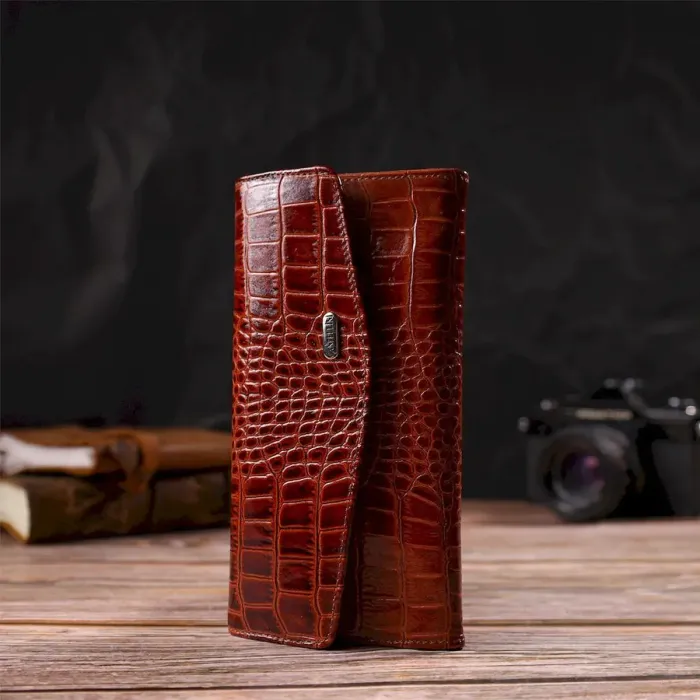 Женское портмоне из лакированной натуральной кожи с тиснением под крокодила CANPELLINI 21704 Коричневое