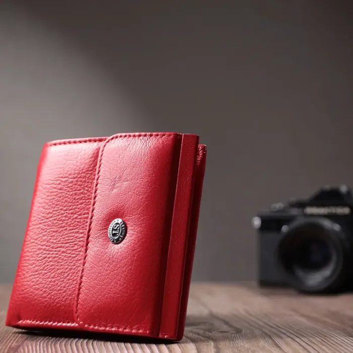 Зручне жіноче портмоне з натуральної шкіри ST Leather 22723 Червоний